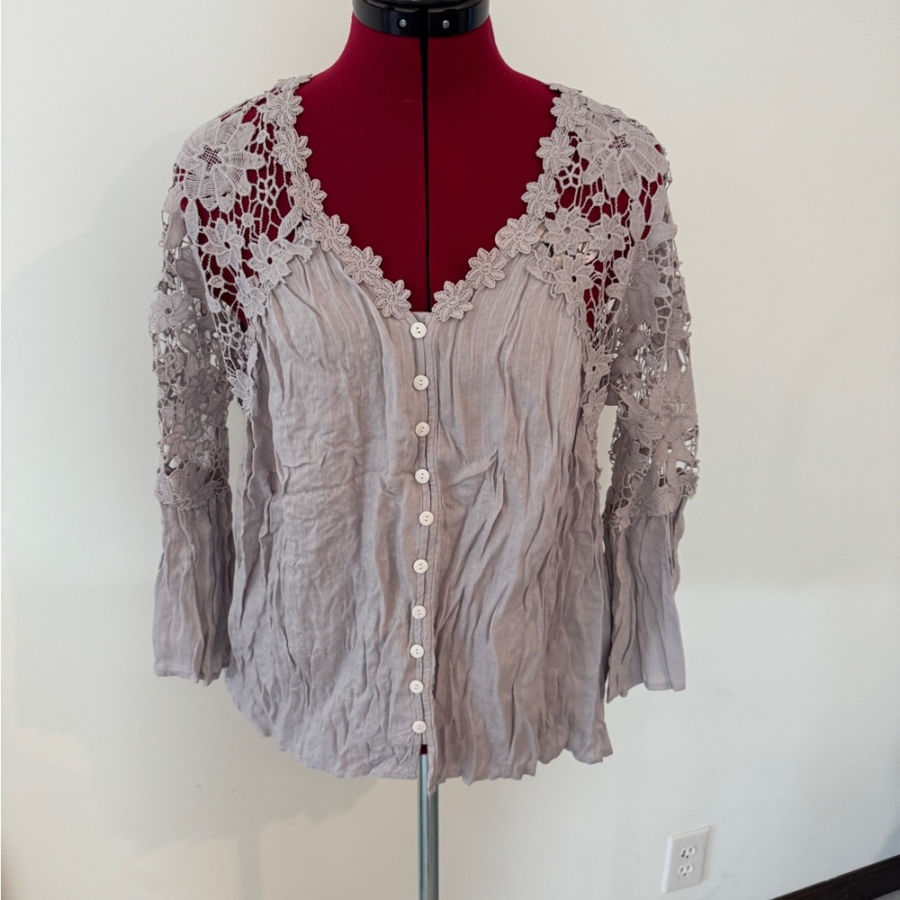 Elegant Lace Trim Gray Women's Top